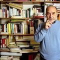 Tahar Ben Jelloun (1944 -) : « Un verre de thé sur la natte... »