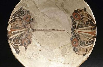 A fine samanide small bowl, East Persia or Transoxania & Iranian slip-painted pottery bowl, probably Nishapur, 9th-10th ct