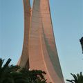 Alger et le mémorial du Martyr