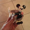 MICKEY EN PORCELAINE