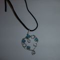 pendentif coeur en fil alu et perle turquoise