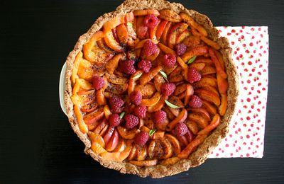 Tarte rustique abricots-framboises (vegan)