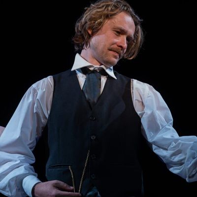 On a vu Bel-Ami sur scène au Lucernaire : l’ivresse du pouvoir, la beauté du vice.   