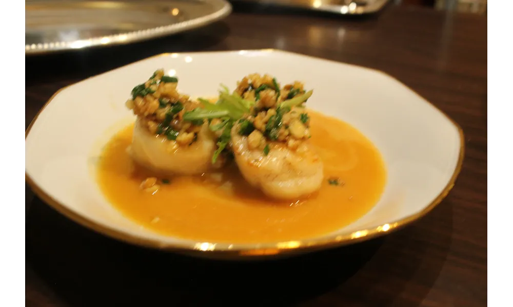 Coquilles st jacques, pommes à cidre et noix ( recette de Frédéric Anton ) 