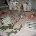 Table lierre et roses romantique