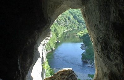  Circuit de la Grotte du Renard – Berrias-et-Casteljau 07460
