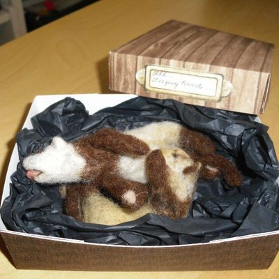 Animaux en laine feutrée à l'aiguille