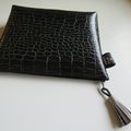 Nouvelle boutique de pochettes en simili cuir