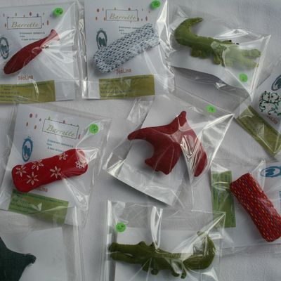 Des Pinces, Des Barrettes et des Elastiques.