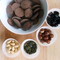 Mendiants au chocolat, Noisettes, Cranberries, Amandes & Graines de Courge