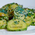 Salade de concombre, câpres et spiruline