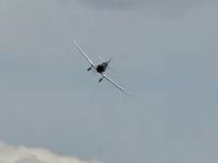 Le North American AT-6.