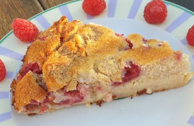 CLAFOUTIS POMMES-FRAMBOISES-COCO