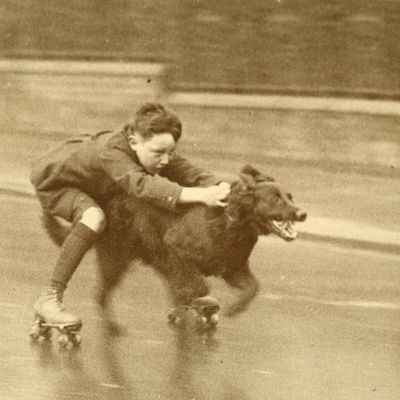 Photographe inconnu. Course de roller anonyme. Angleterre. 1930.