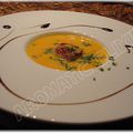 Velouté courge curry et noix de St-Jacques poêlée