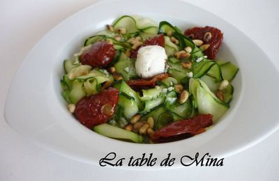 Rubans de courgettes en salade