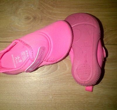 Chaussons roses taille 23 - 5€