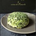 Entremet citron vert-goyave et abricot, fourré à la crème de pistache