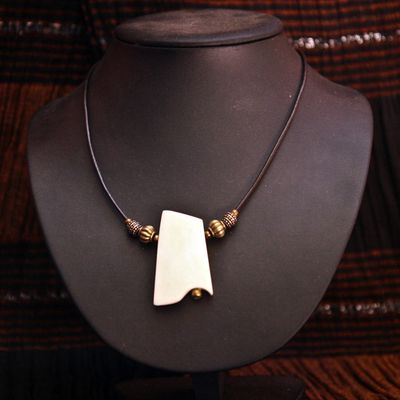 Collier ethno-graphique n° 130911
