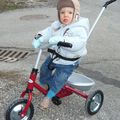 Je fais du tricycle