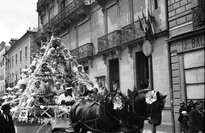 Les Trésors de "La Boîte Alsace". 1, La Fête des fleurs à Rennes entre 1935 et 1941 (1)