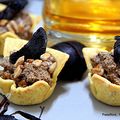 Tacos iris / coupelles - brousse +  tapenade à l'ail noir + graines de tournesol décortiquées