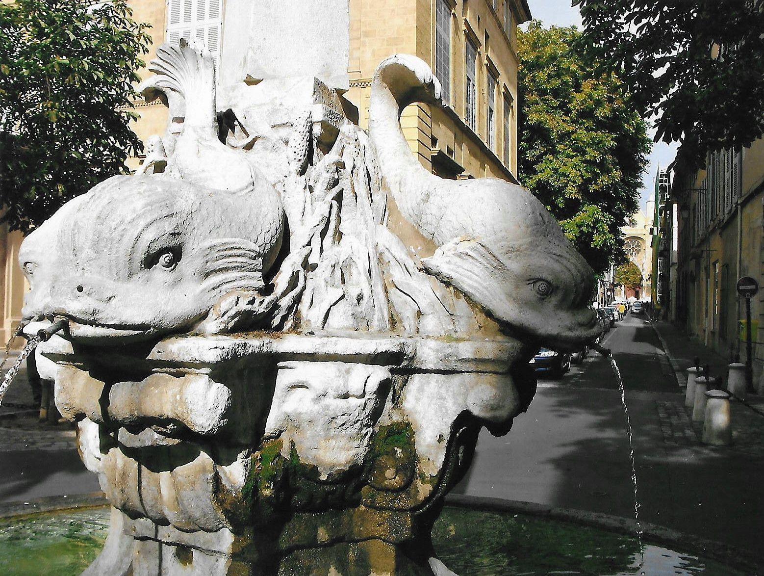 Aix-en-Provence, fontaine des 4 dauphins (13)