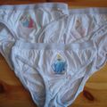 lot de 3 petites culottes princesses Disney 3/4 ans TBE