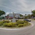 Rond-point à Tawau (Ile de Bornéo)