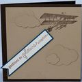 Carte "Profiter de plaisirs simples" avec banderole tirée par un avion