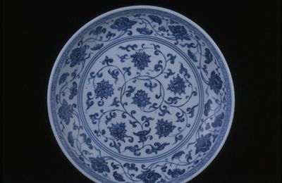 Dish, Ming dynasty, Xuande mark and period (1426-1435)