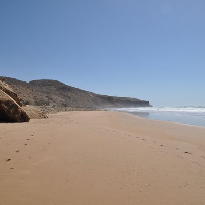 la magnifique plage de Timzguida Ouftas et celle