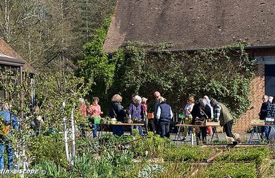 Broc-Troc d'avril de l'Association les Jardingues