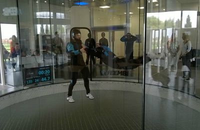 Sortie - Weembi, le plus grand simulateur de chute libre du monde.