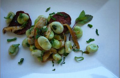 FEVES AU CHORIZO, SHIITAKE ET MENTHE