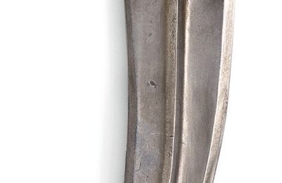 A Mughal jewelled jade-hilted dagger (khanjar), India, late 18th century