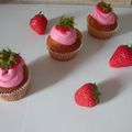 Fraises, huile d'olive ,et olives : Célébrons enfin l'installation de l'été avec des cupcakes légers légers !!