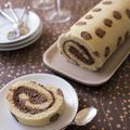 Gâteau roulé imprimé léopard à la mousse au chocolat au lait