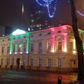 Le 16 Février : La Fête de l'Indépendance de la Lituanie ! Le Palais des Congrès de Klaipéda, paré aux couleurs nationales.