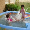 PAULINE ET AMANDINE,