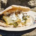 Pain pitta aux blettes marinées et sumac