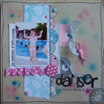 le bonheur c'est ... danser ... le soir au bord de la piscine