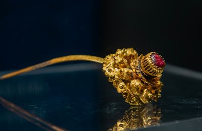 Gold Hairpin inlaid Gem, Ming dynasty, 16th Century