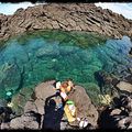 Petite baignade avec les enfants dans le bassin