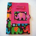 VENDU Protège Carnet de Santé pour Fille "Eléphants et Fuchsia" prénom brodé