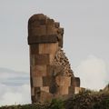 A. Pérou. 16. Sillustani