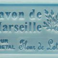 Savons de Marseille aux parfums de Fleurs