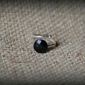 Bague argent 92.5% et son cabochon noir à facette