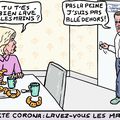 Macron sort des toilettes