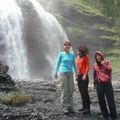 Jana, Petra et Lida à la cascade du Rouget et au fond de la Combe